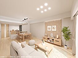 【リビング】家具配置もしやすいゆとりあるLDK。やさしい色合いと落ち着いた内装が、穏やかな時間をもたらします。