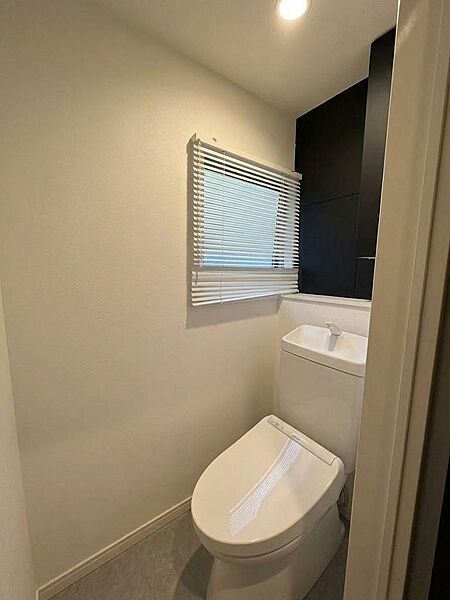 トイレを拡大表示