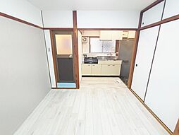 居間