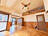 リビング/ダイニング：クロスや一部フローリング、建具はリフォームが必要です