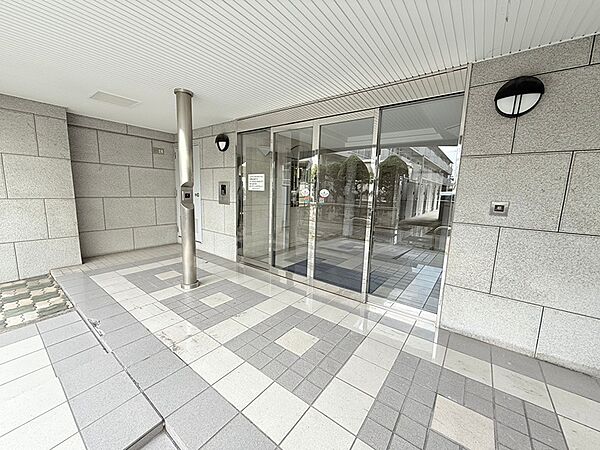 エントランスを拡大表示