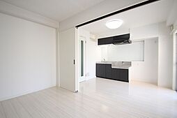 広島電鉄8系統 寺町駅 徒歩4分の賃貸マンション 3階1DKのリビング/ダイニング