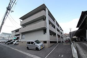 広島県広島市安佐南区緑井２丁目（賃貸マンション2LDK・3階・57.50㎡） その1