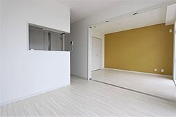 広島電鉄宮島線 楽々園駅 徒歩30分の賃貸マンション 3階1LDKのリビング/ダイニング