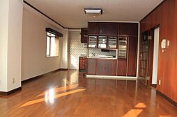 広島電鉄2系統 西観音町駅 徒歩7分の賃貸マンション 4階4LDKのリビング/ダイニング