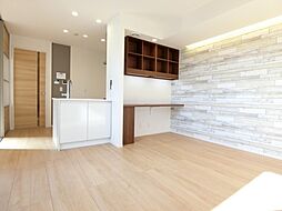 広島高速交通アストラムライン 牛田駅 徒歩9分の賃貸アパート 3階1LDKのリビング/ダイニング