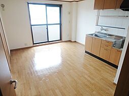 広島高速交通アストラムライン 高取駅 徒歩5分の賃貸マンション 3階2DKのリビング/ダイニング