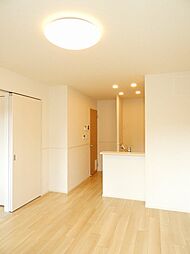 JR可部線 河戸帆待川駅 4.6kmの賃貸アパート 2階1LDKのリビング/ダイニング