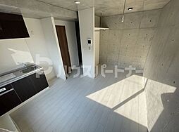 ルナーリア 302 3階ワンルームのリビング/ダイニング