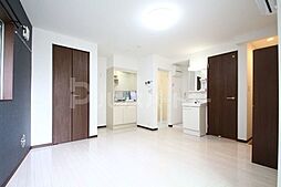 コルティーレ十条 102 1階ワンルームのリビング/ダイニング