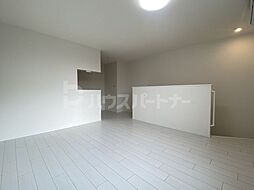 オプション坂下 402 4階1LDKのリビング/ダイニング