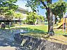 周辺：【上宿第一公園】城西小学校近くに位置し、滑り台複合型遊具やブランコ、鉄棒などの設置があります。 240m