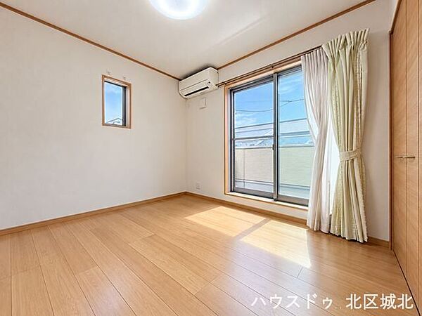 洋室を拡大表示