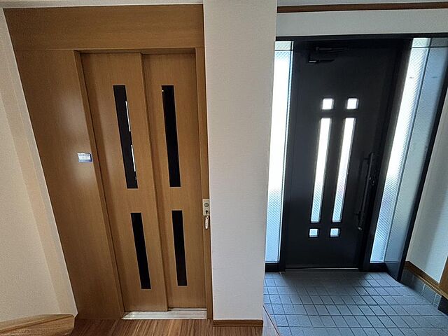 玄関 東大阪市西堤本通東2丁目1-16