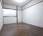 2階南側のお部屋です