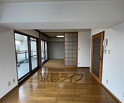 居間