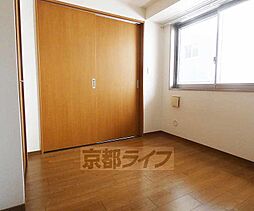 JR山陰本線 二条駅 徒歩8分の賃貸マンション 4階1LDKのリビング/ダイニング