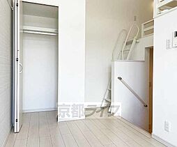 京阪宇治線 桃山南口駅 徒歩4分の賃貸アパート 2階1Kのリビング/ダイニング