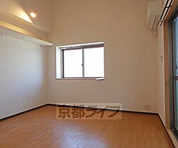 京都市営烏丸線 くいな橋駅 徒歩11分の賃貸マンション 4階1Kのリビング/ダイニング