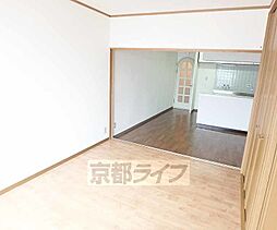 ロイヤルハイツ山中 207 2階1LDKのリビング/ダイニング