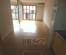 居間