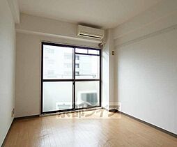 京阪本線 丹波橋駅 徒歩10分の賃貸マンション 1階1Kのリビング/ダイニング