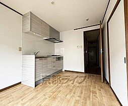 エステート原田 205 2階2DKのリビング/ダイニング