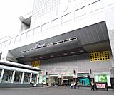 ジェイアール京都伊勢丹まで1100m ＪＲ京都駅にあるデパートといえばこの伊勢丹