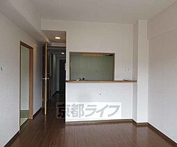 京都地下鉄東西線 六地蔵駅 徒歩8分の賃貸マンション 1階3LDKのリビング/ダイニング