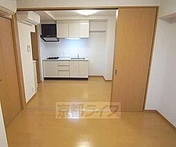 阪急京都本線 西院駅 徒歩7分の賃貸マンション 4階1DKのリビング/ダイニング