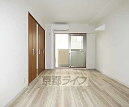 京阪本線 龍谷大前深草駅 徒歩10分の賃貸マンション 1階1Kのリビング/ダイニング