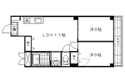 京都市営烏丸線 丸太町駅 徒歩10分の賃貸マンション 2階2LDKの間取り