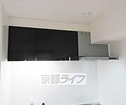 上段にも収納あります