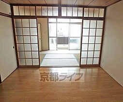 居間
