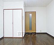 広々としたお部屋です。