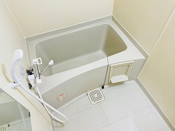 画像12:落ち着いた空間のお風呂です