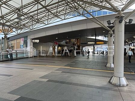 上尾駅(JR東日本 高崎線) 徒歩7分。 720m