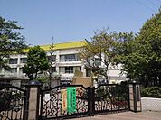 北野小学校 812m