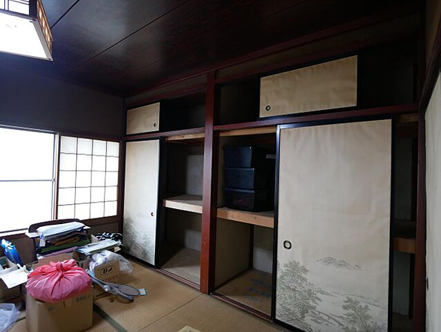 室内 高岡市蓮花寺