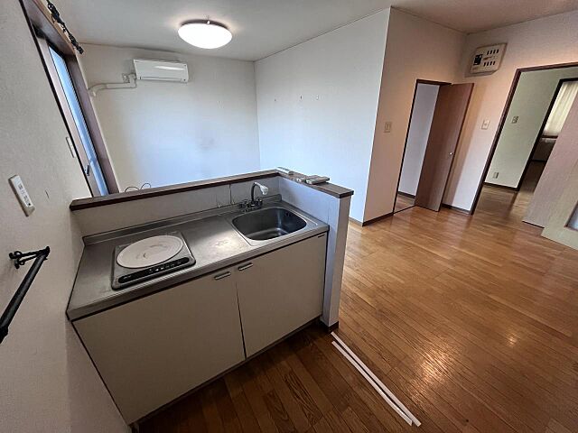 室内 富山市城北町