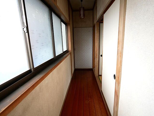 室内 高岡市石瀬