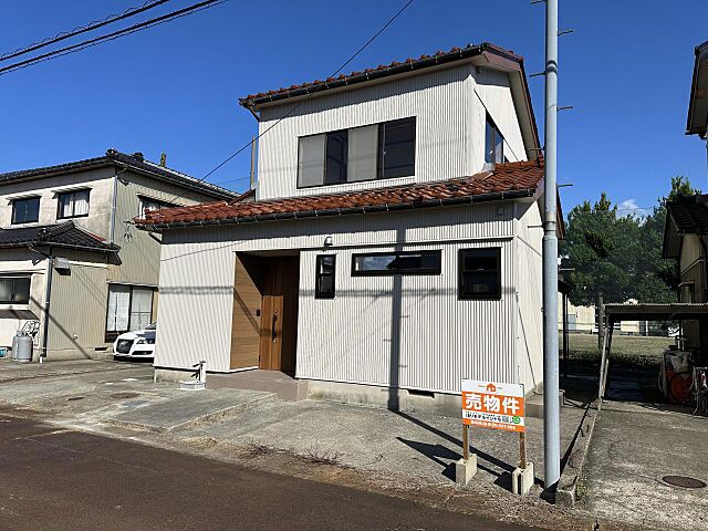 外観 高岡市福岡町赤丸