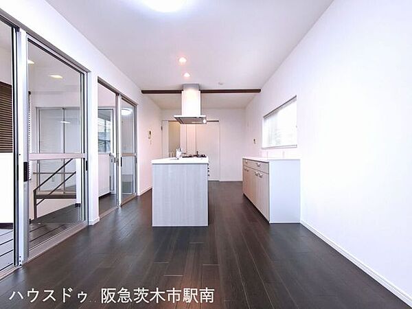 リビング/ダイニングを拡大表示