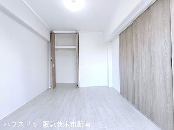 寝室を拡大表示