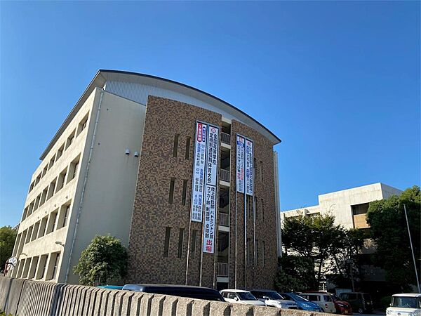 画像19:兵庫県立飾磨工業高等学校（990m）