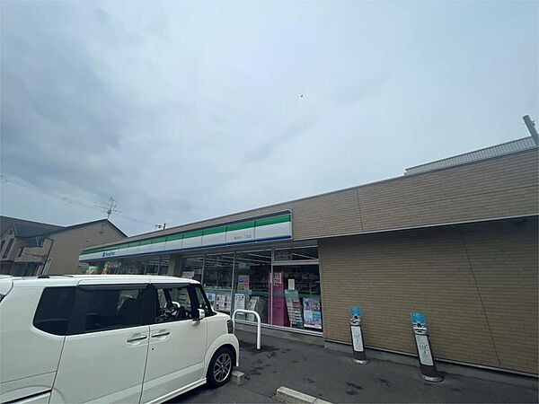 画像22:ファミリーマート 南吹田一丁目店（1007m）