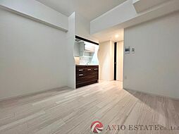 セレニテ江坂ミラク 8階1DKのリビング/ダイニング