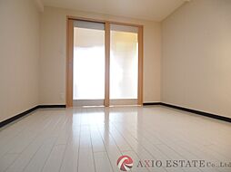 Ｇramercy Juso-higashi 3rd 7階1DKのリビング/ダイニング