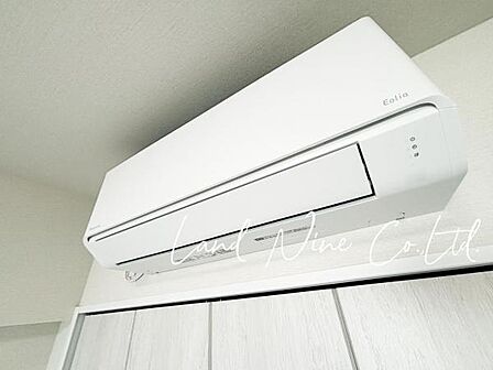 【エアコン付き】 ◆購入費用や設置費等の初期費用の節約に嬉しい、エアコン付きの物件です。引っ越し直後からすぐにエアコンを使用できる点も嬉しいです。