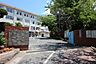 周辺：友泉中学校（840m）